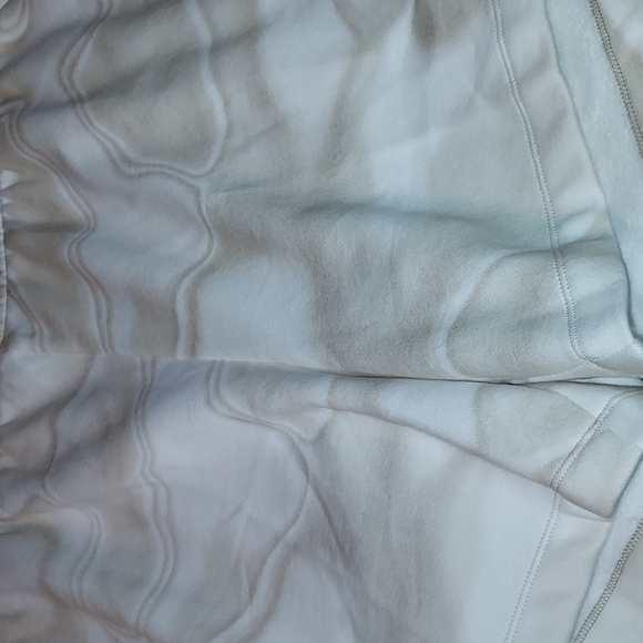 DSG X TWITCH + ALLISON Women's Long Fleece Shorts white and tan color - Picture 5 of 9